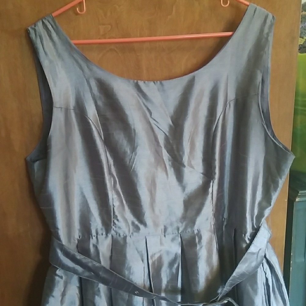 Lindy bop Evelana gown in pewter